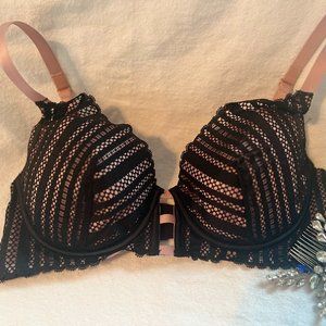 Victoria's Secret lace bra 34D